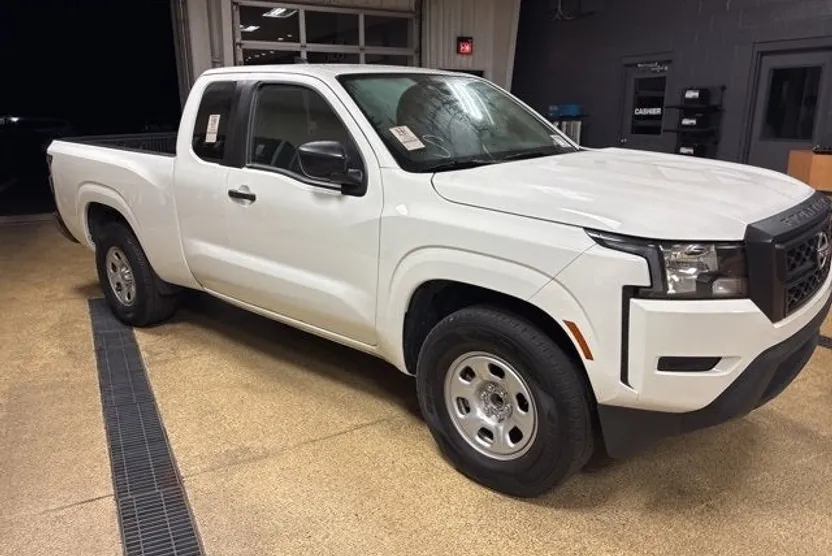2024 Nissan Frontier S photo 1