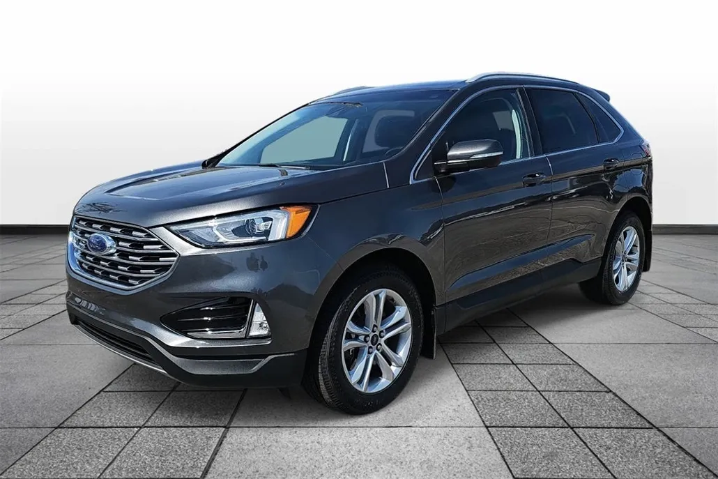 2020 Ford Edge SEL photo 1
