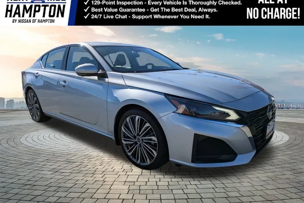 2023 Nissan Altima 2.5 SL photo 1