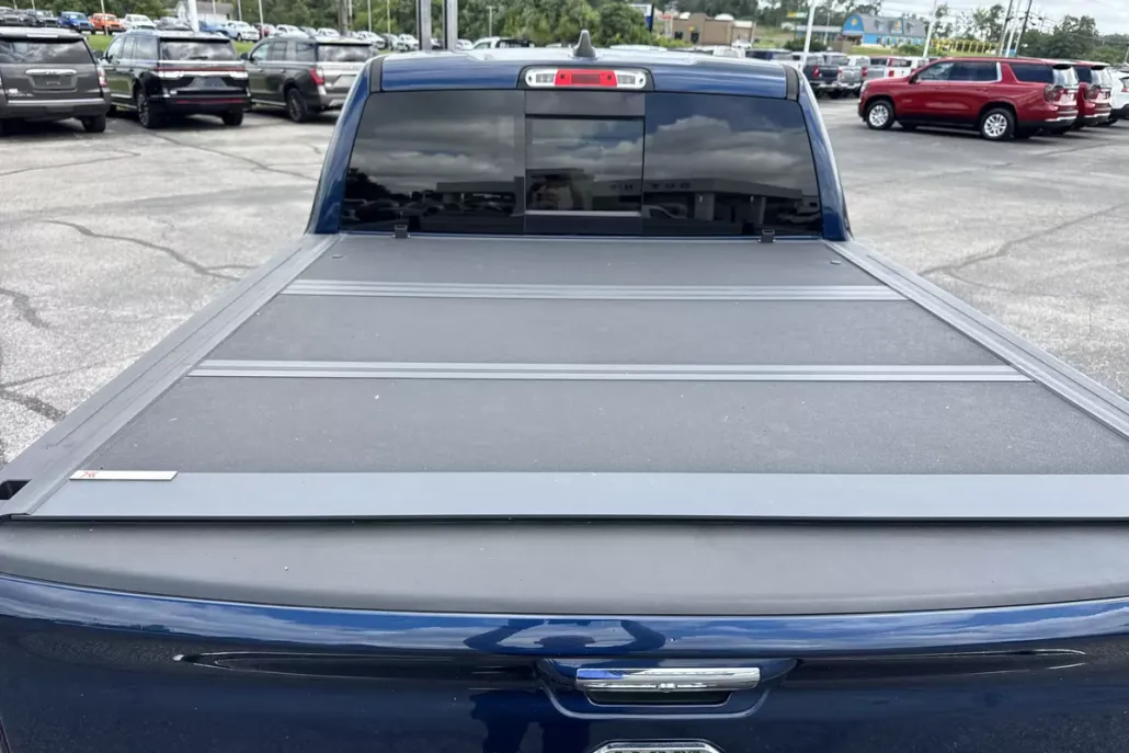 2020 Ram 1500 Laramie photo 1