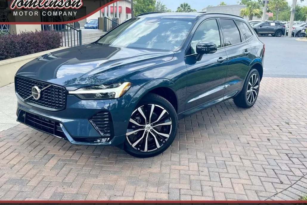 2024 Volvo XC60 B5 Plus photo 1