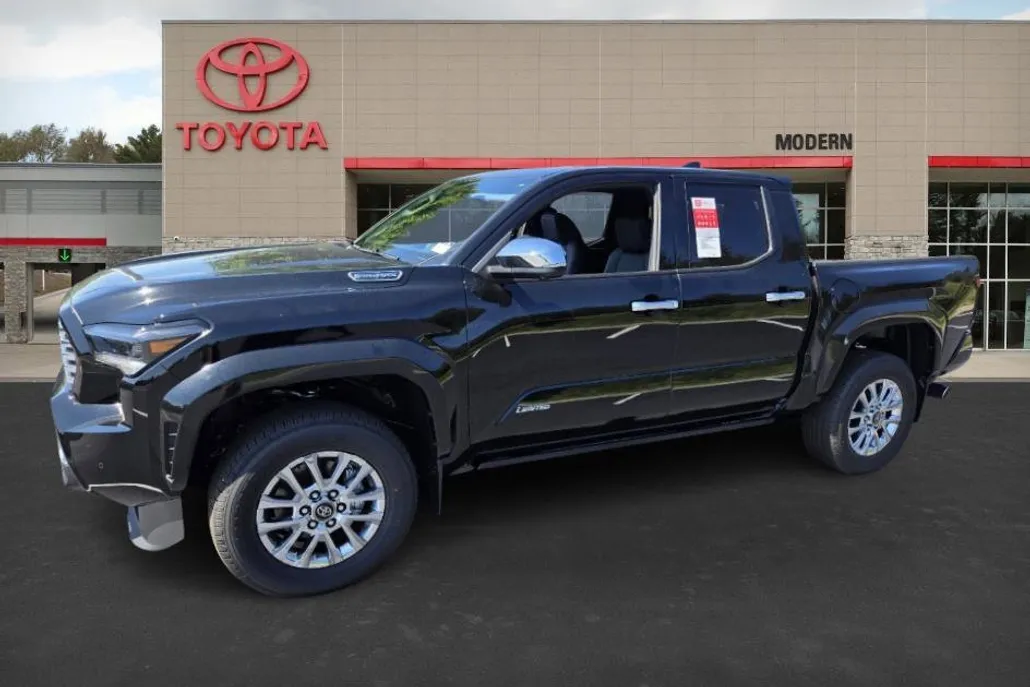 2025 Toyota Tacoma Limited Double Cab photo 1