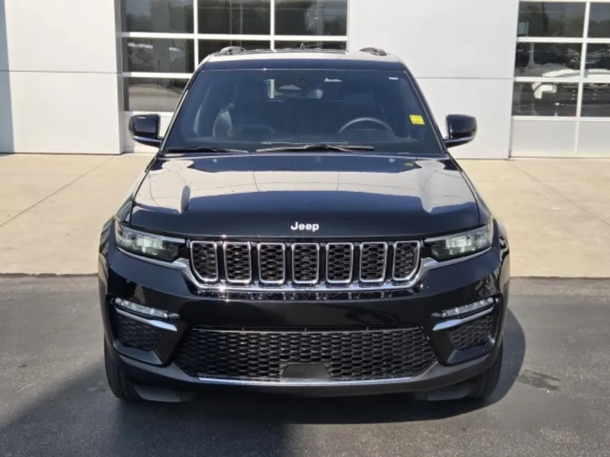 2024 Jeep Grand Cherokee Limited photo 1