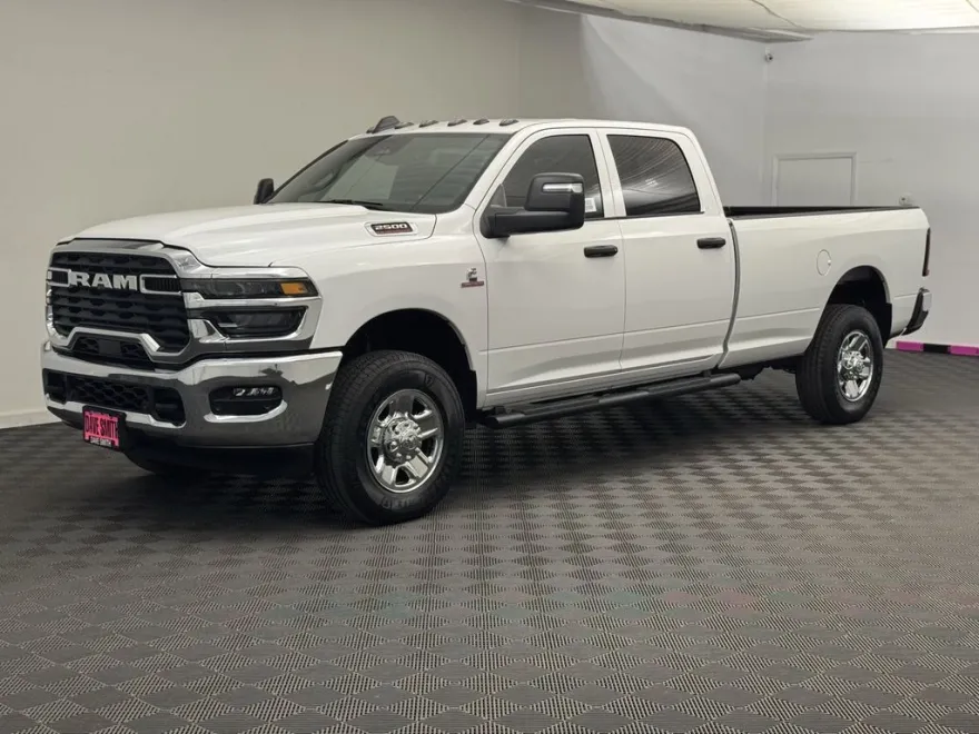 2025 Ram 2500 Tradesman photo 1