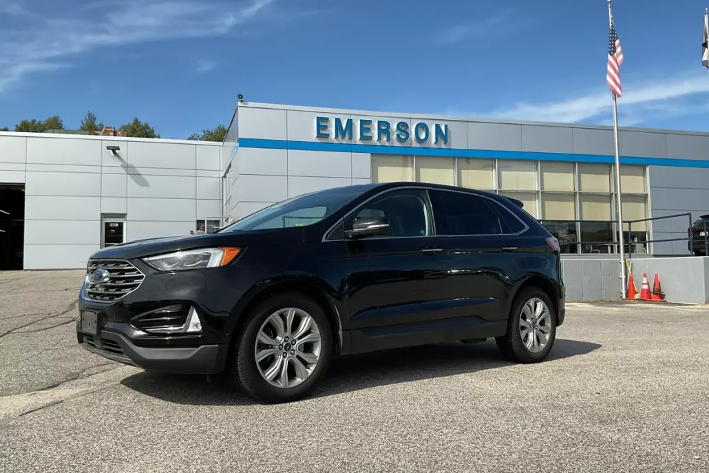 2020 Ford Edge Titanium photo 1