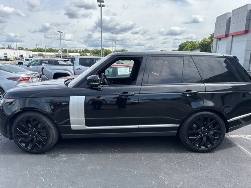 2021 Land Rover Range Rover photo 1