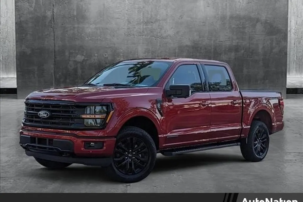 2025 Ford F-150 XLT photo 1