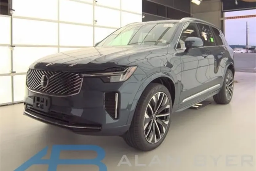 2025 Volvo XC90 Plus photo 1