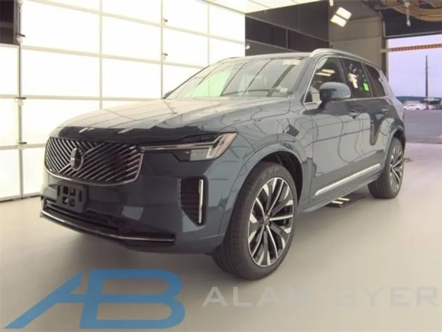 2025 Volvo XC90 Plus photo 1
