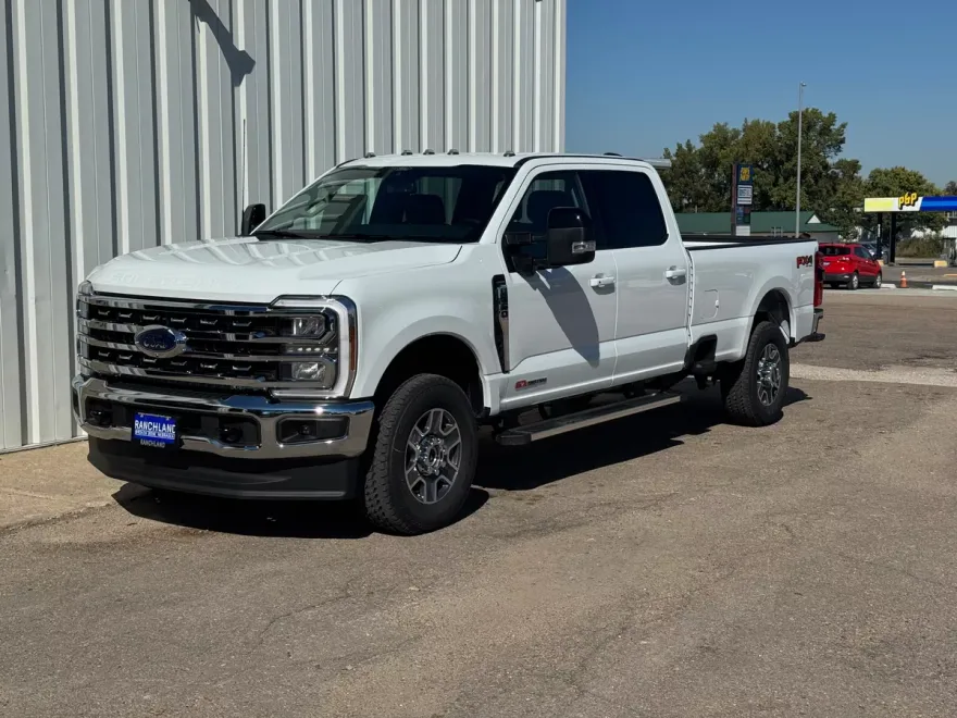 2026 Ford F-350 Lariat photo 1