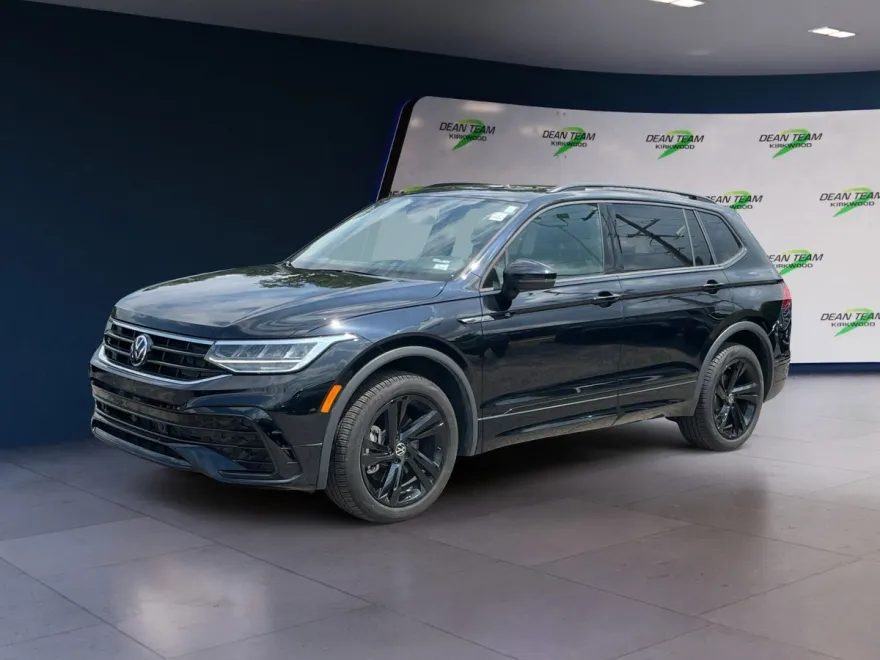 2023 Volkswagen Tiguan SE R-Line Black photo 1
