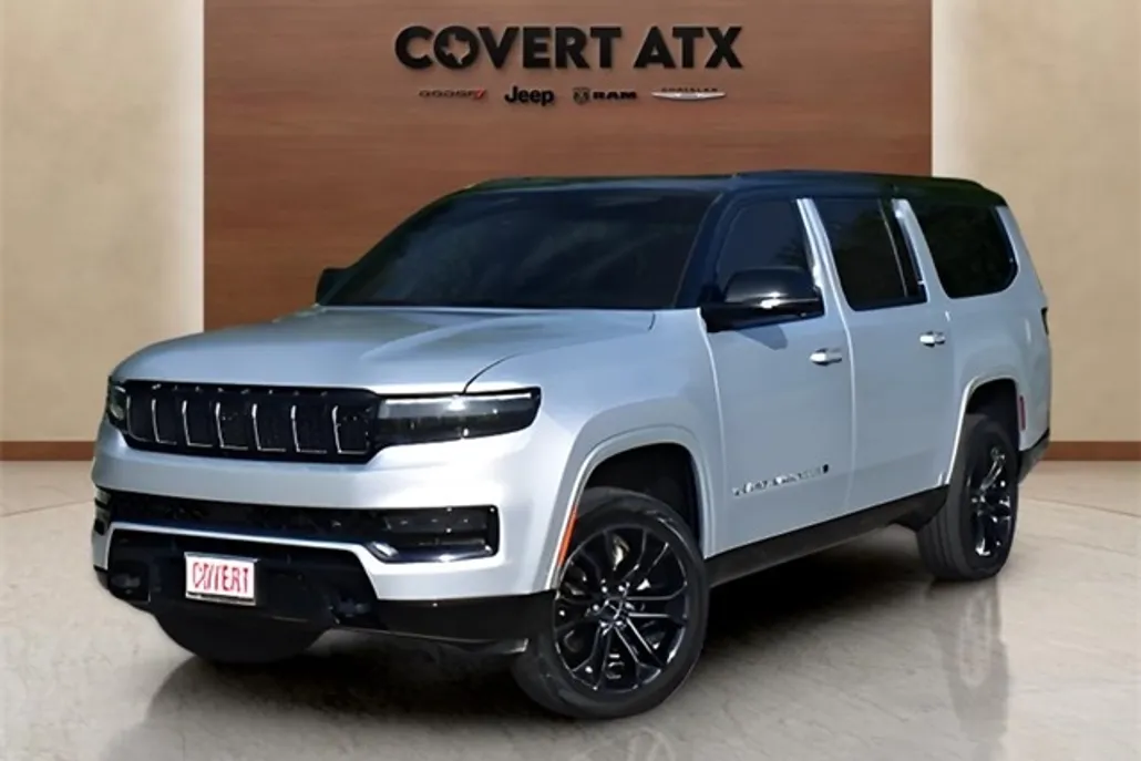 2023 Jeep Grand Wagoneer L III photo 1