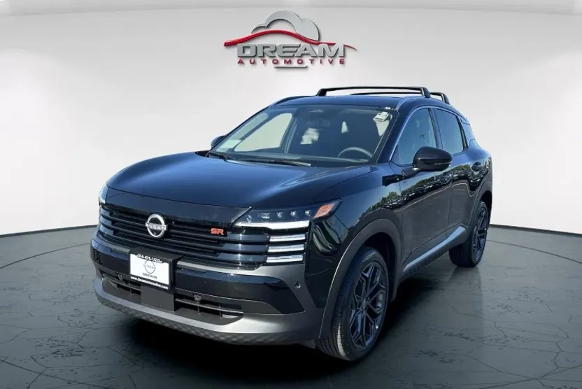 2026 Nissan Kicks SR photo 1