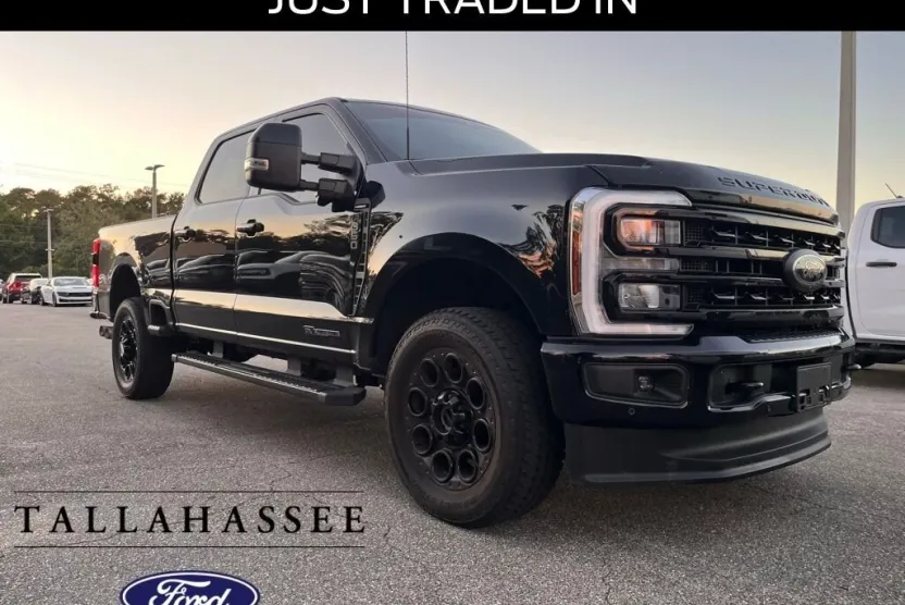 2024 Ford F-350 Lariat photo 1