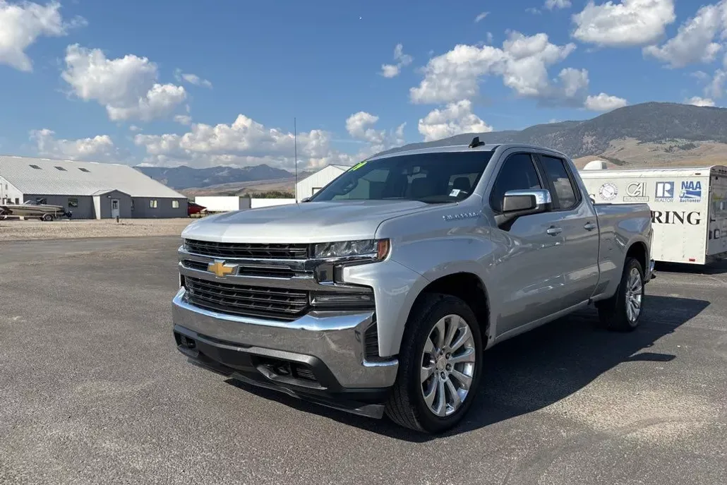 2019 Chevrolet Silverado 1500 LT photo 1