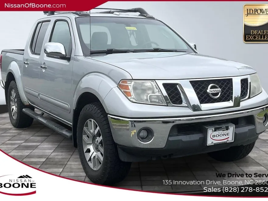 2011 Nissan Frontier SL photo 1