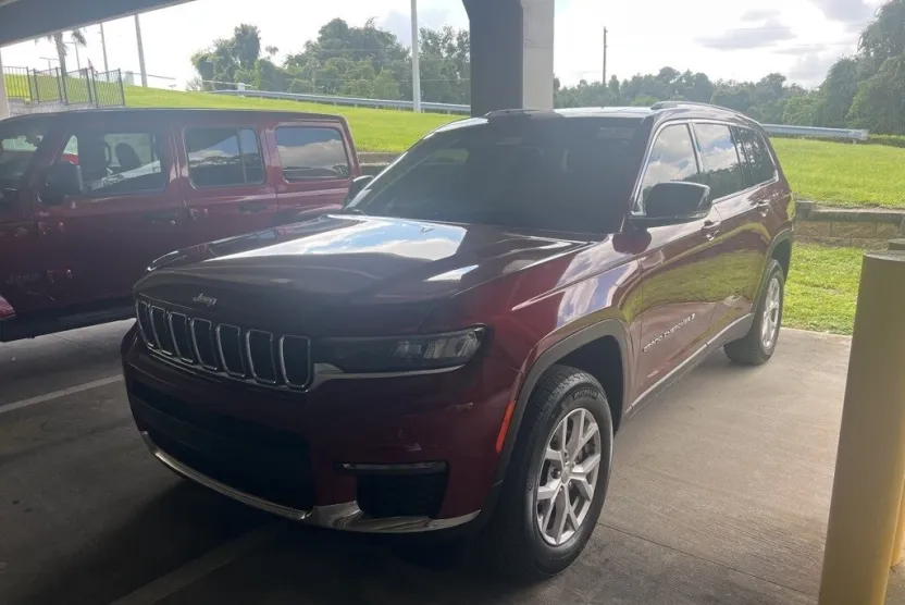 2022 Jeep Grand Cherokee Limited photo 1