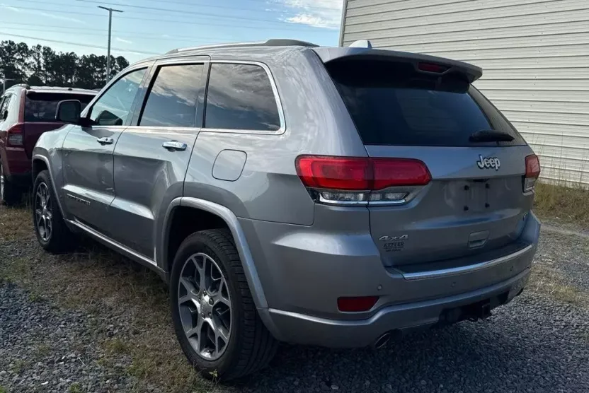 2019 Jeep Grand Cherokee Overland photo 1