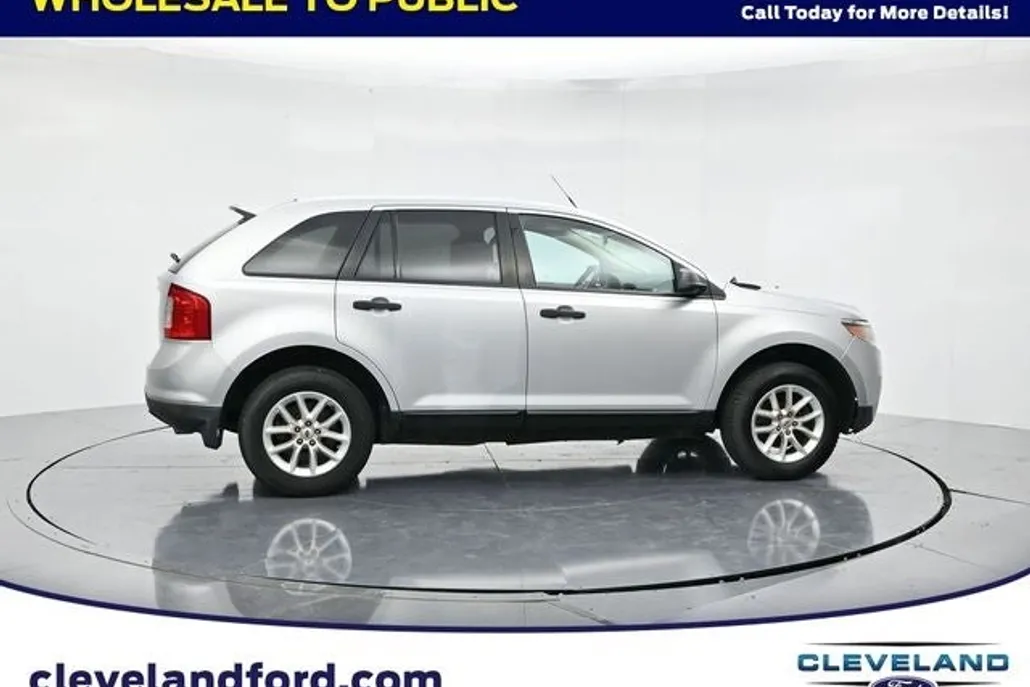 2013 Ford Edge SE photo 1