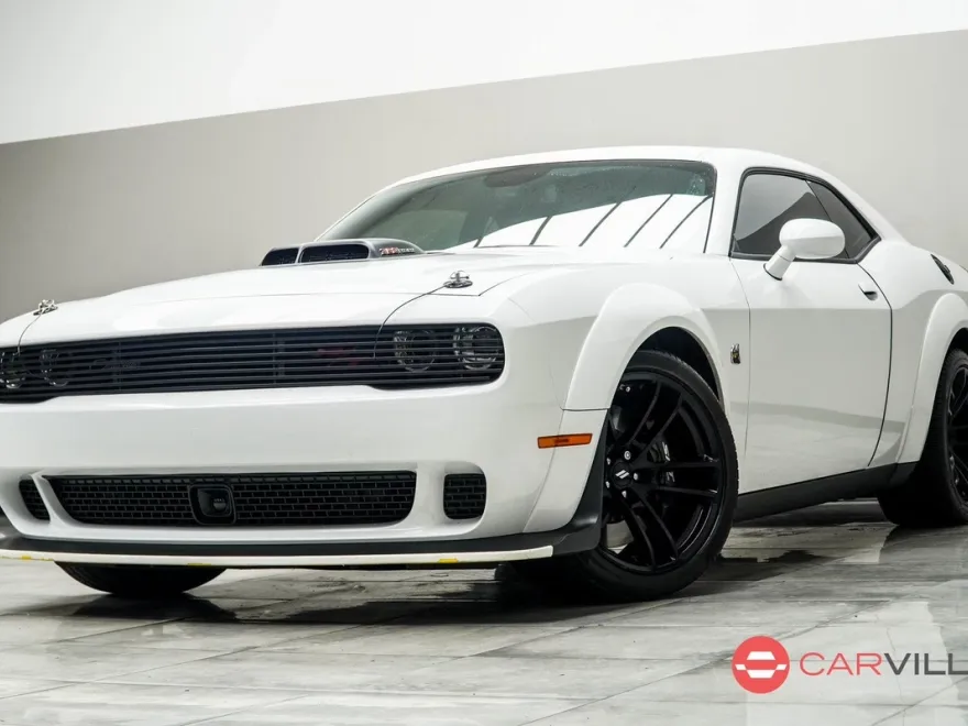 2023 Dodge Challenger R/T Scat Pack Widebody photo 1