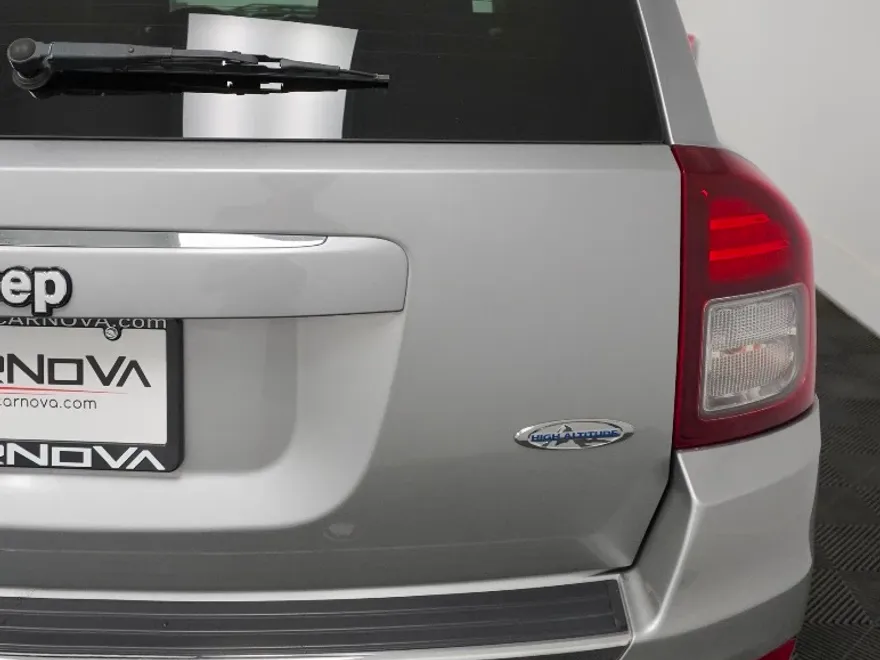 2017 Jeep Compass High Altitude photo 29