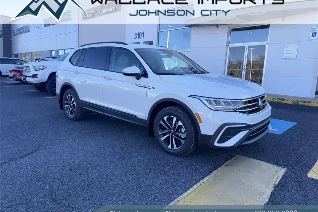 2024 Volkswagen Tiguan S photo 1