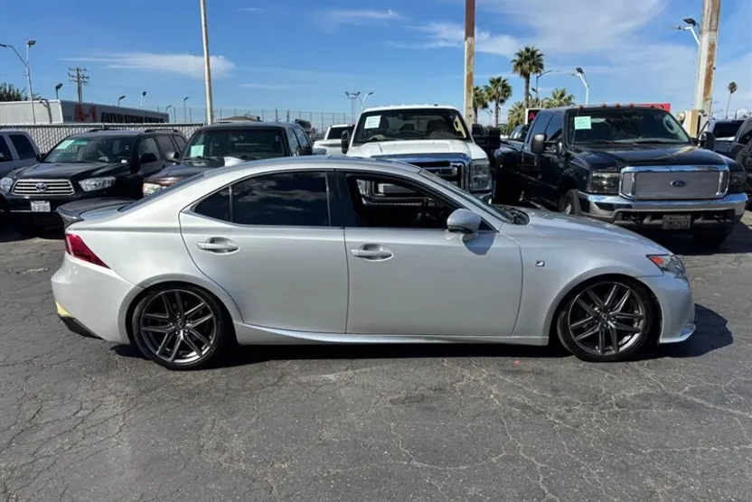2015 Lexus IS F SPORT photo 1