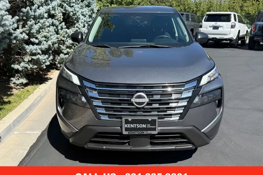 2024 Nissan Rogue S photo 1