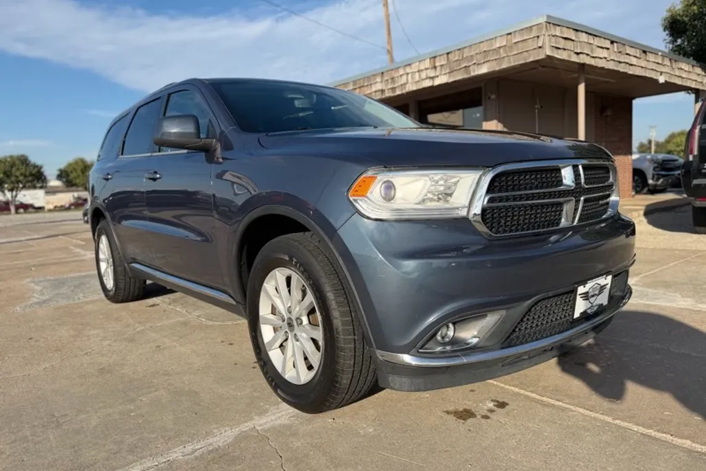 2020 Dodge Durango SXT photo 1