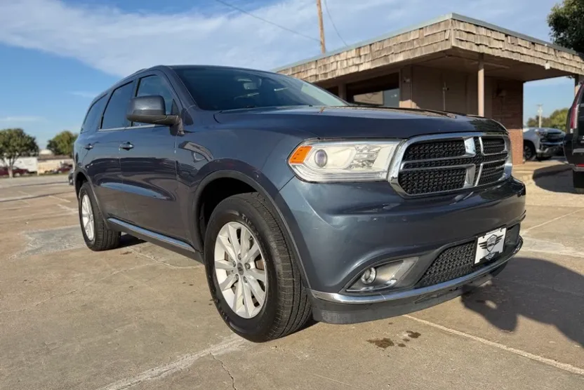 2020 Dodge Durango SXT photo 1