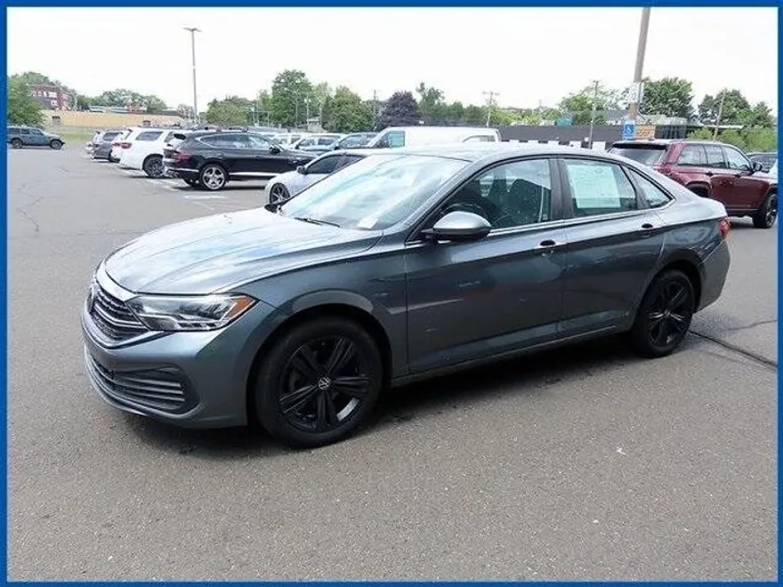 2022 Volkswagen Jetta 1.5T SE photo 1