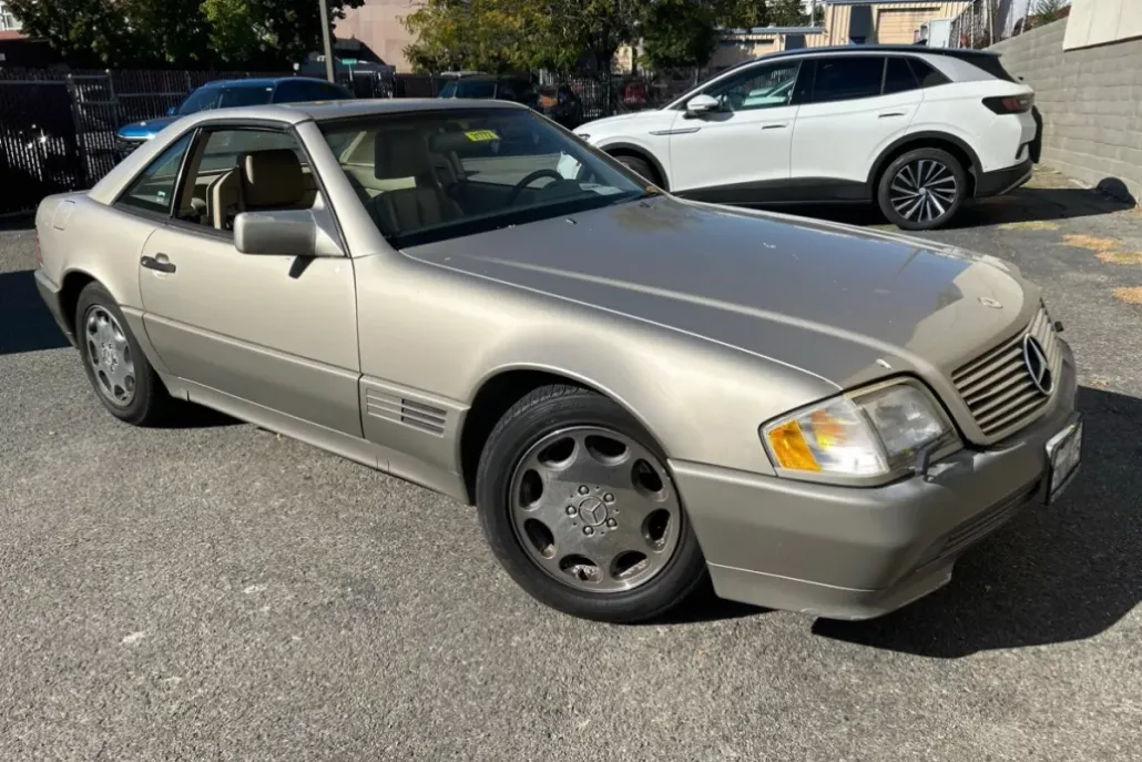 1995 Mercedes Benz SL photo 1