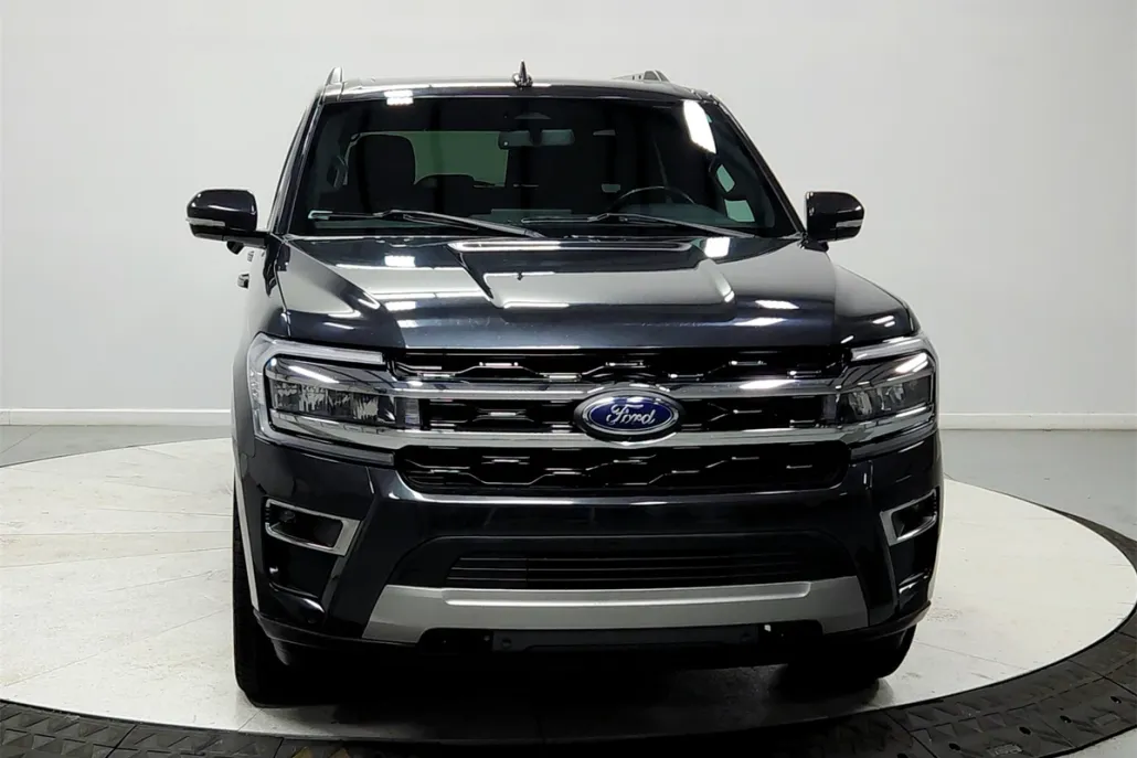 2023 Ford Expedition MAX Limited photo 1