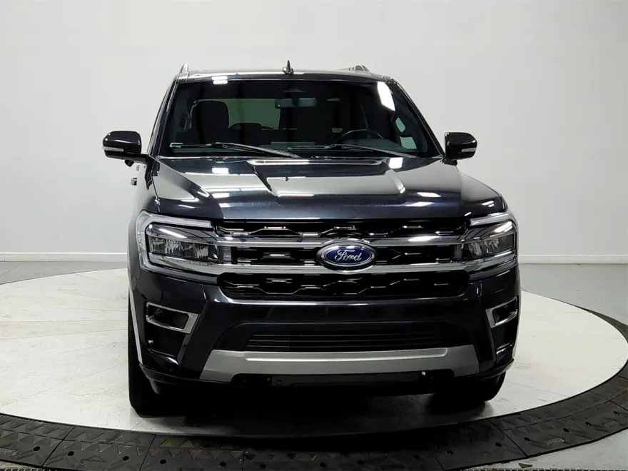 2023 Ford Expedition MAX Limited photo 1