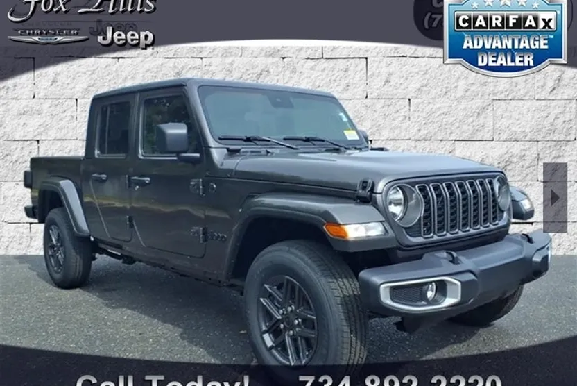 2025 Jeep Gladiator Sport S photo 1