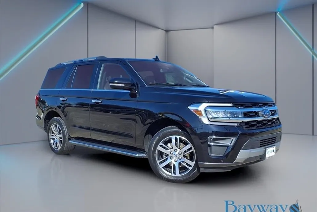 2023 Ford Expedition Limited photo 1