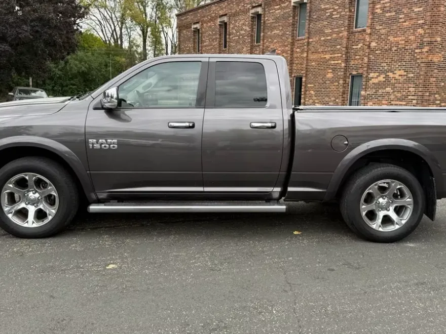 2014 Ram 1500 Laramie photo 1