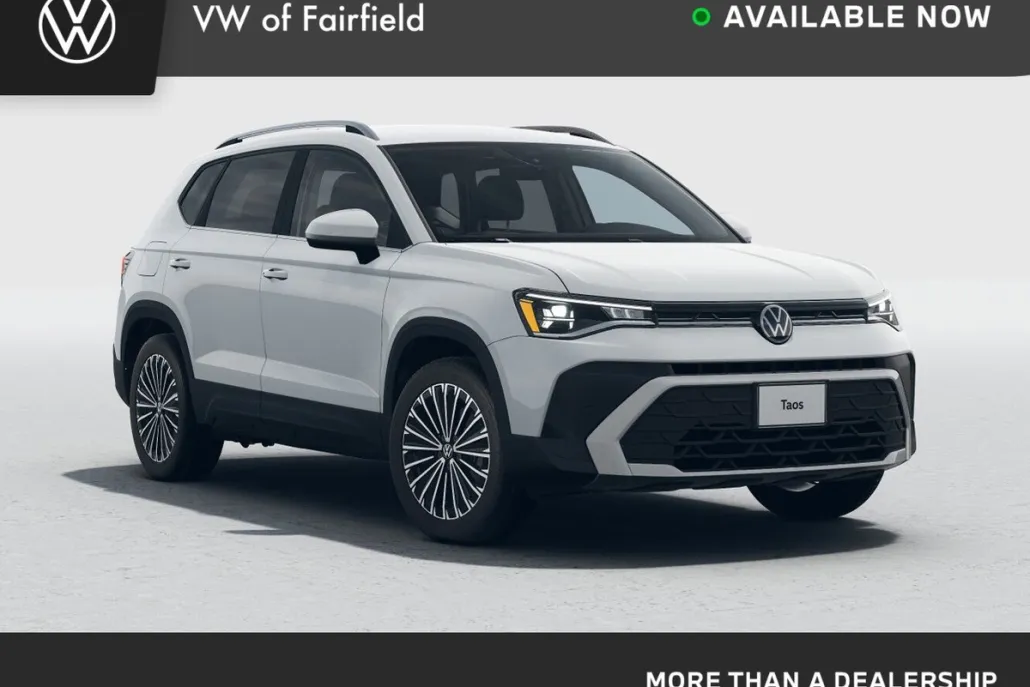2025 Volkswagen Taos SE photo 1