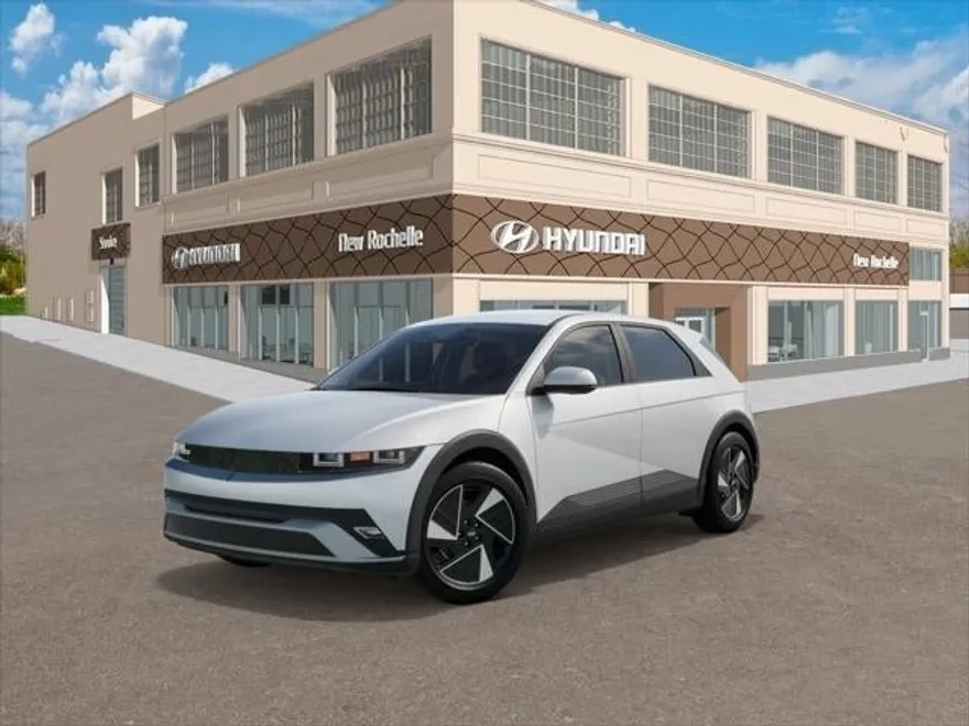 2025 Hyundai Ioniq 5 SE photo 1