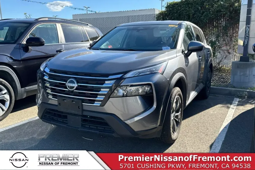 2024 Nissan Rogue SV photo 1