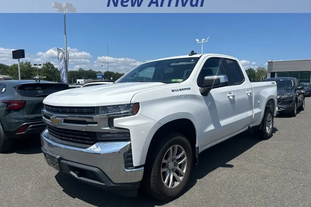 2020 Chevrolet Silverado 1500 LT photo 1