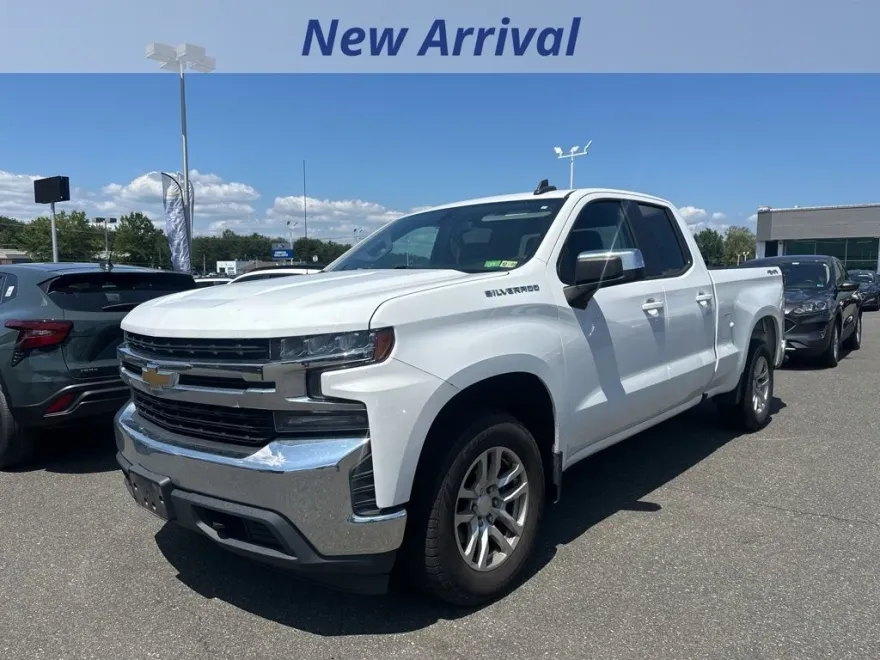 2020 Chevrolet Silverado 1500 LT photo 1