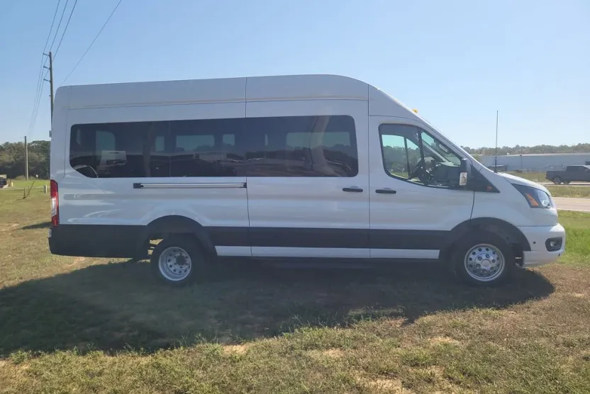 2025 Ford Transit photo 1