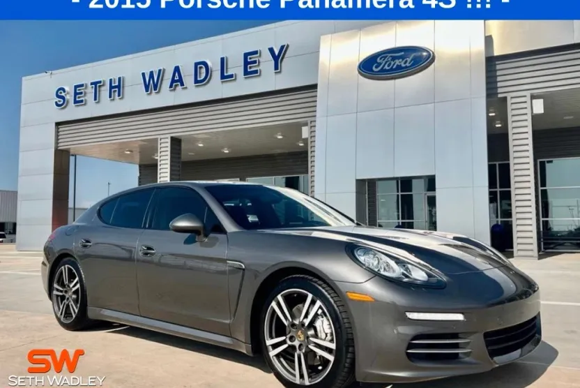2015 Porsche Panamera 4S photo 1