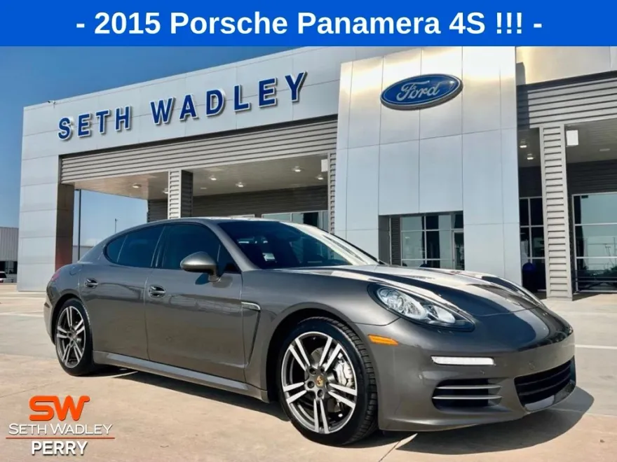 2015 Porsche Panamera 4S photo 1
