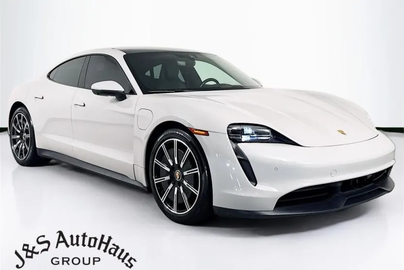 2021 Porsche Taycan Base photo 1