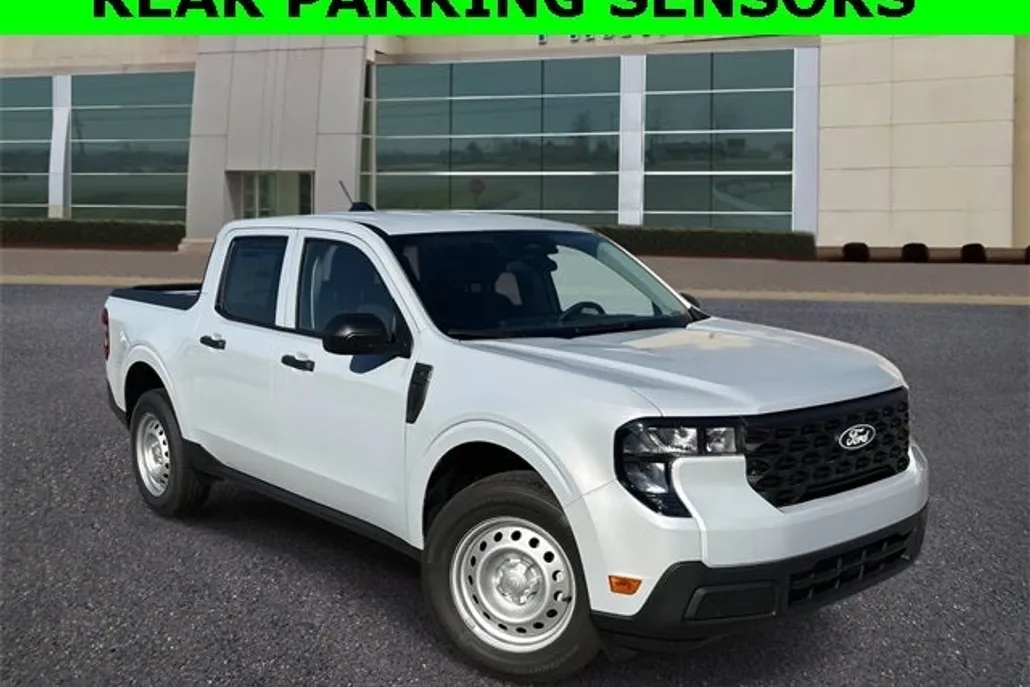 2025 Ford Maverick XL photo 1