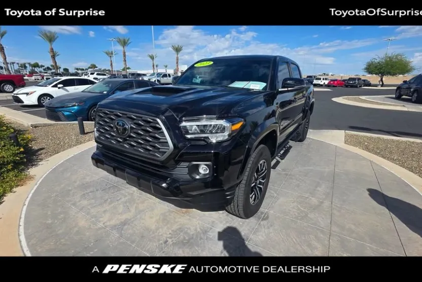 2023 Toyota Tacoma TRD Sport photo 1