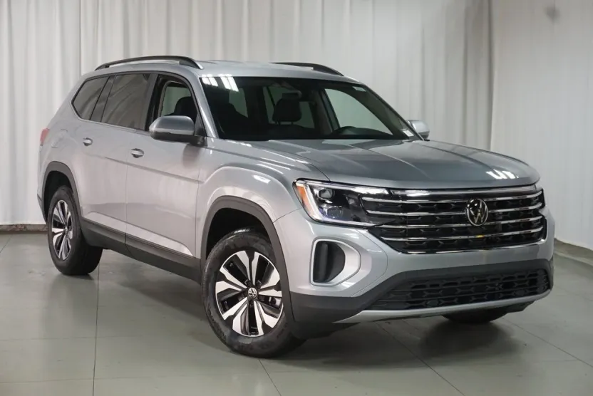 2026 Volkswagen Atlas SE photo 1