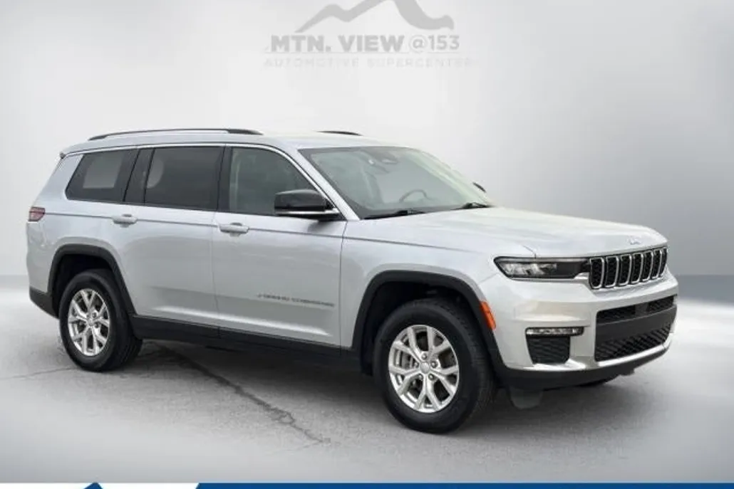 2023 Jeep Grand Cherokee Limited photo 1